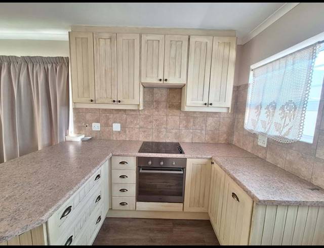 2 BEDROOM HOUSE FOR SALE IN HEIDERAND